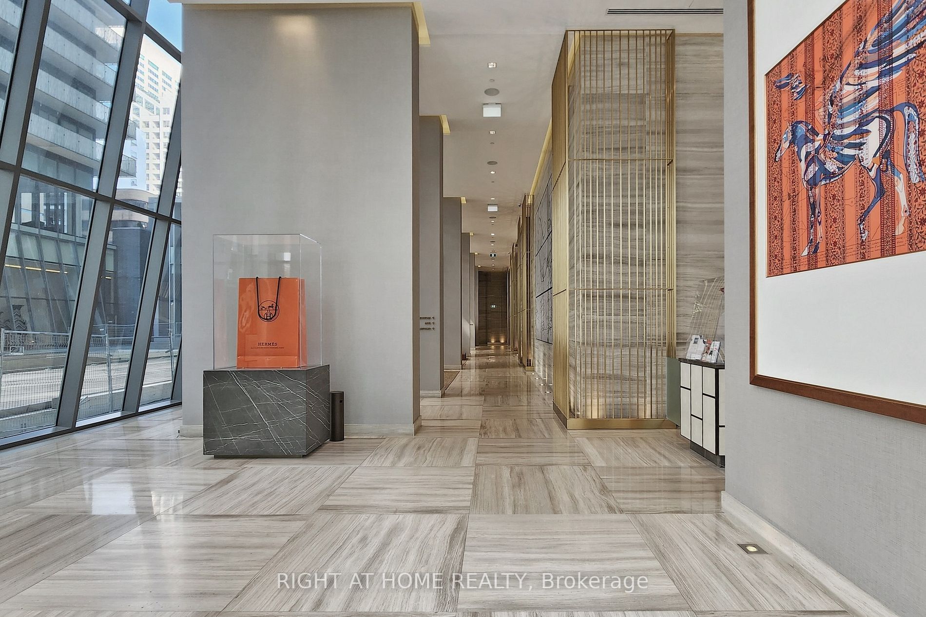 50 E Charles St 2607