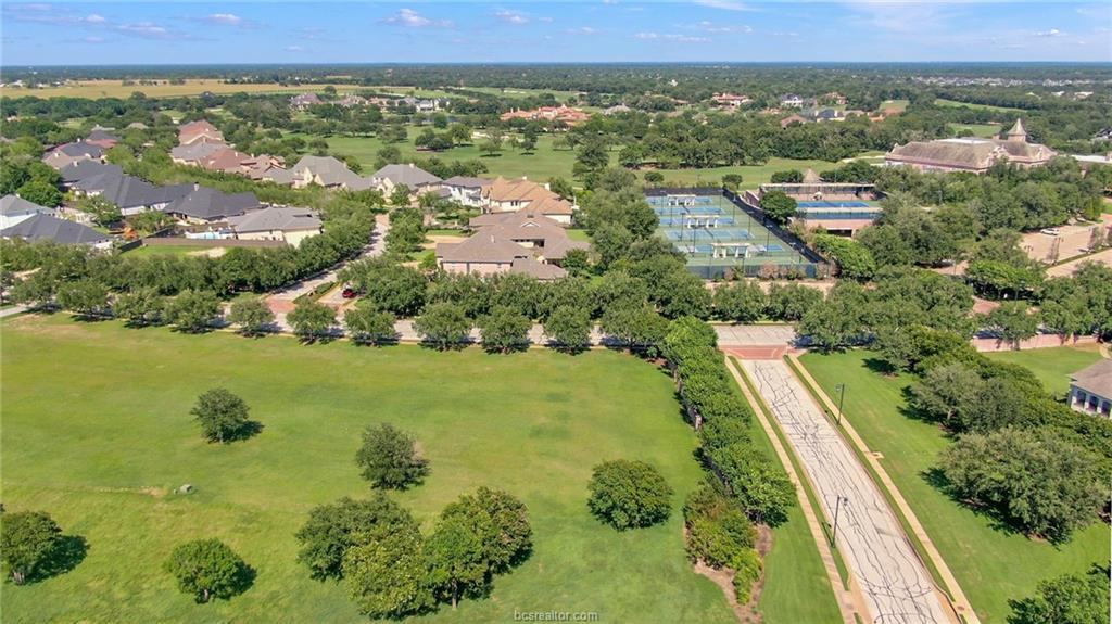 5005 Miramont Circle