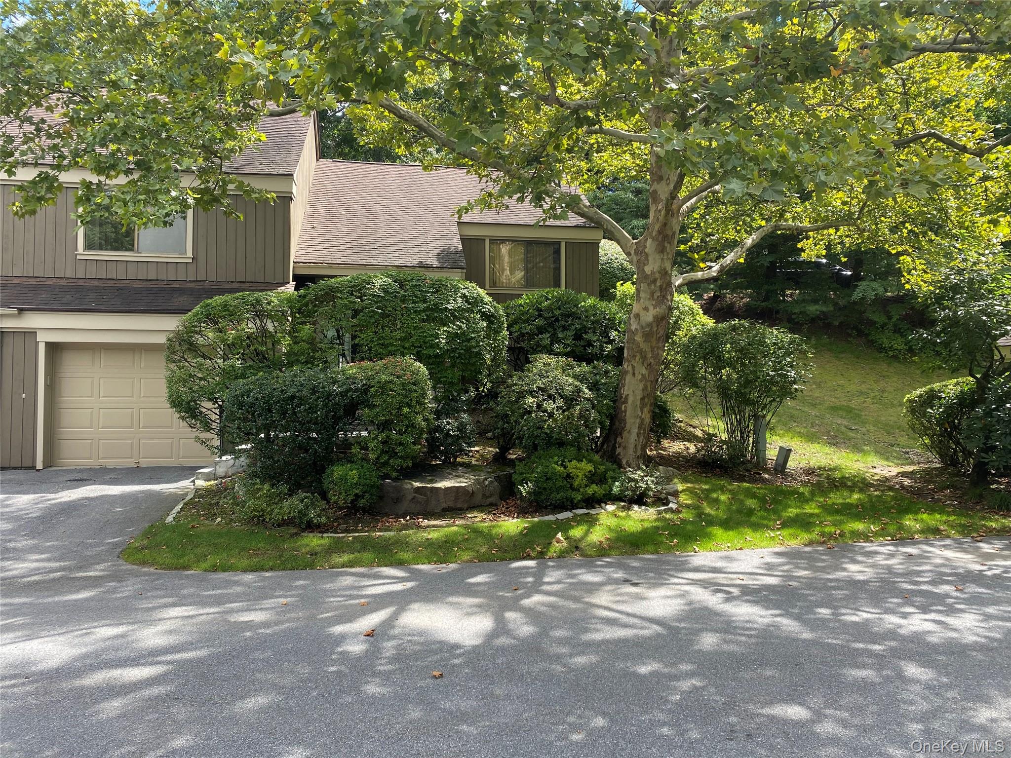 558 Heritage Hills Drive B