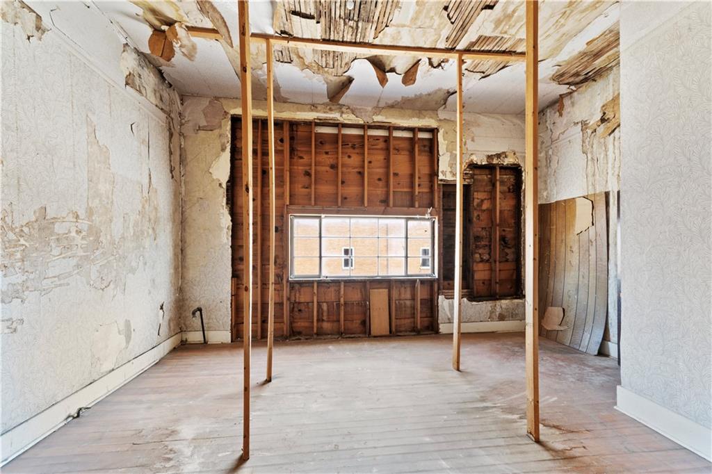 205 W Cherry Street