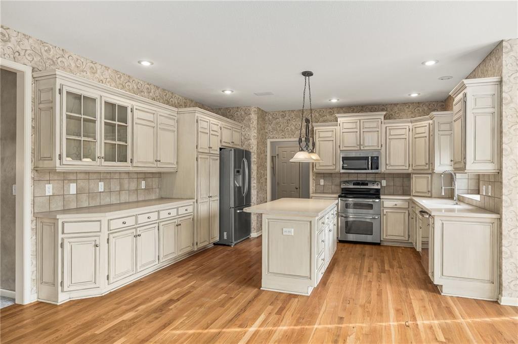 5619 NW 108th Terrace