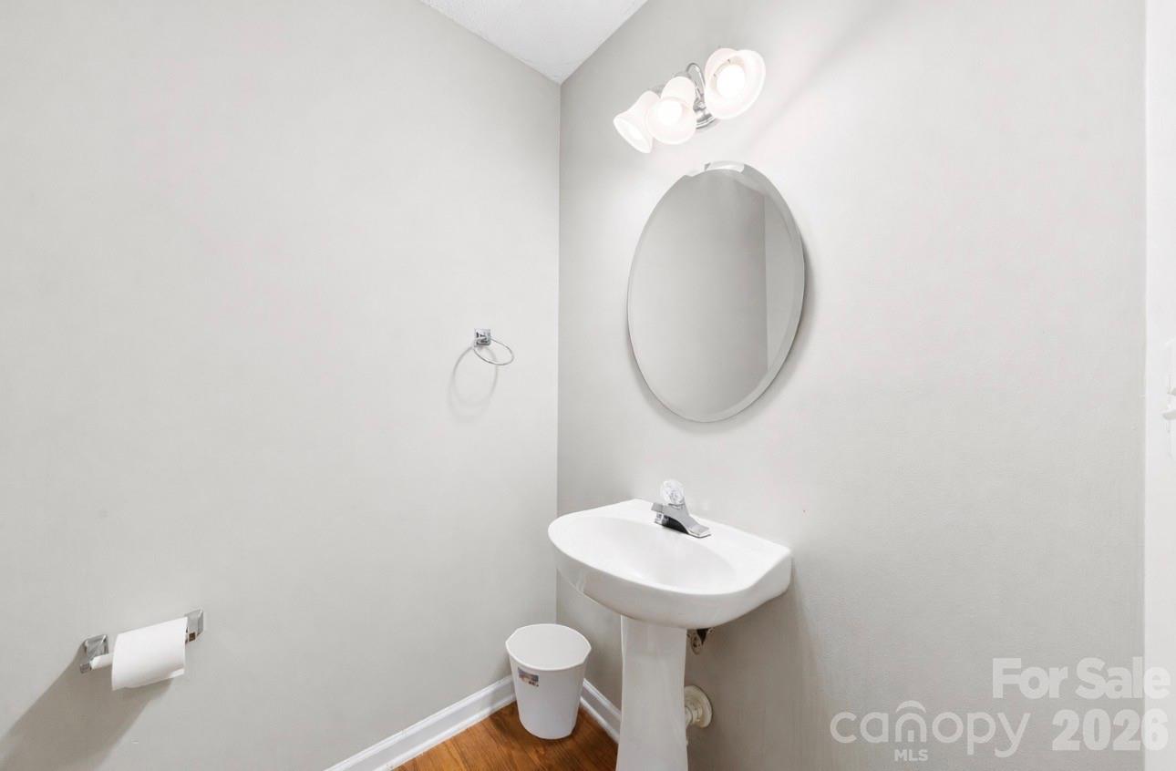 8144 Christmas Court