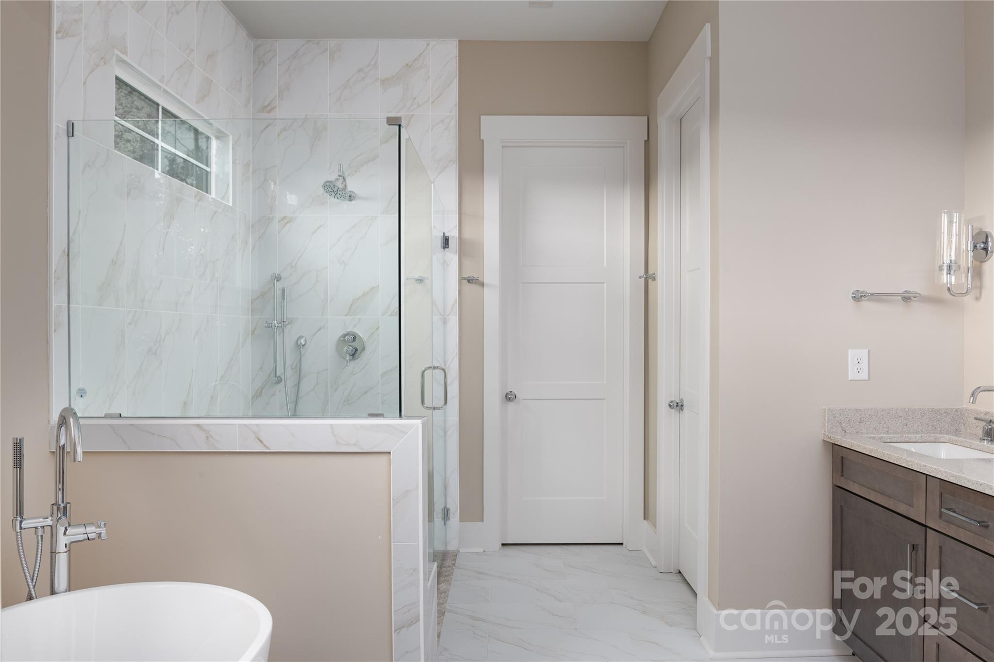 4488 Mirror Lake Drive