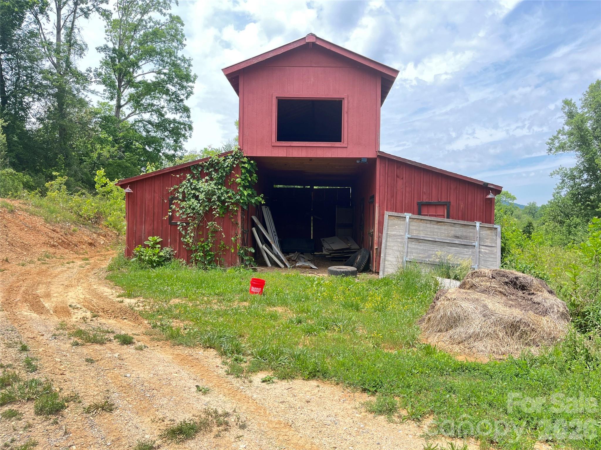 99999 Jones Road