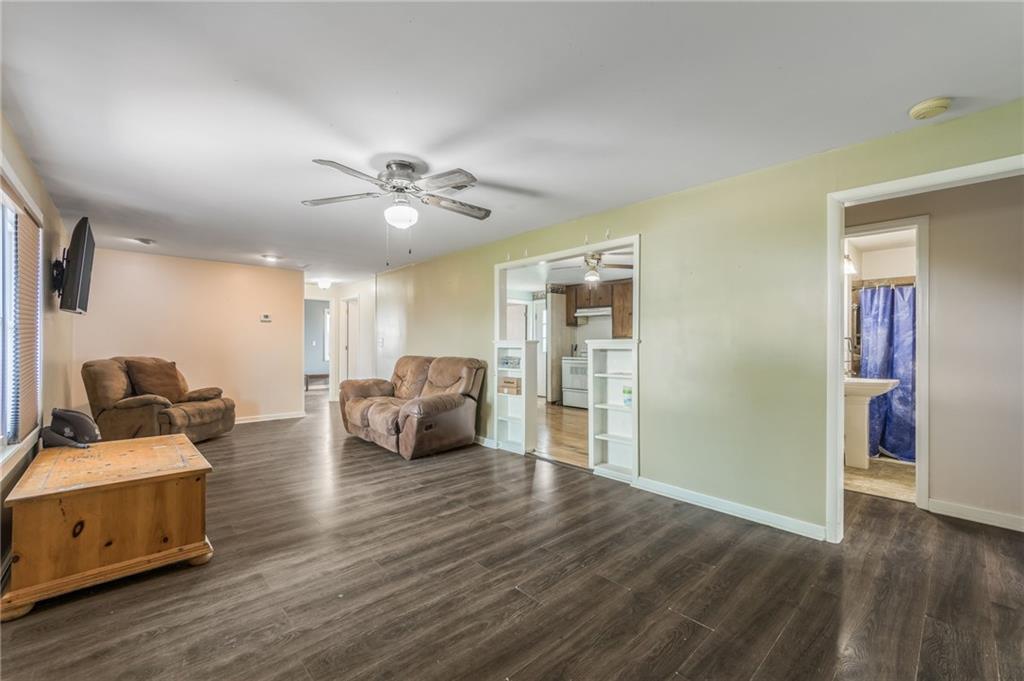 7226 E State Route F Highway