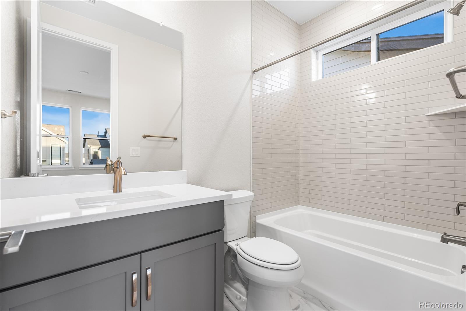 8770 Summerwalk Trail
