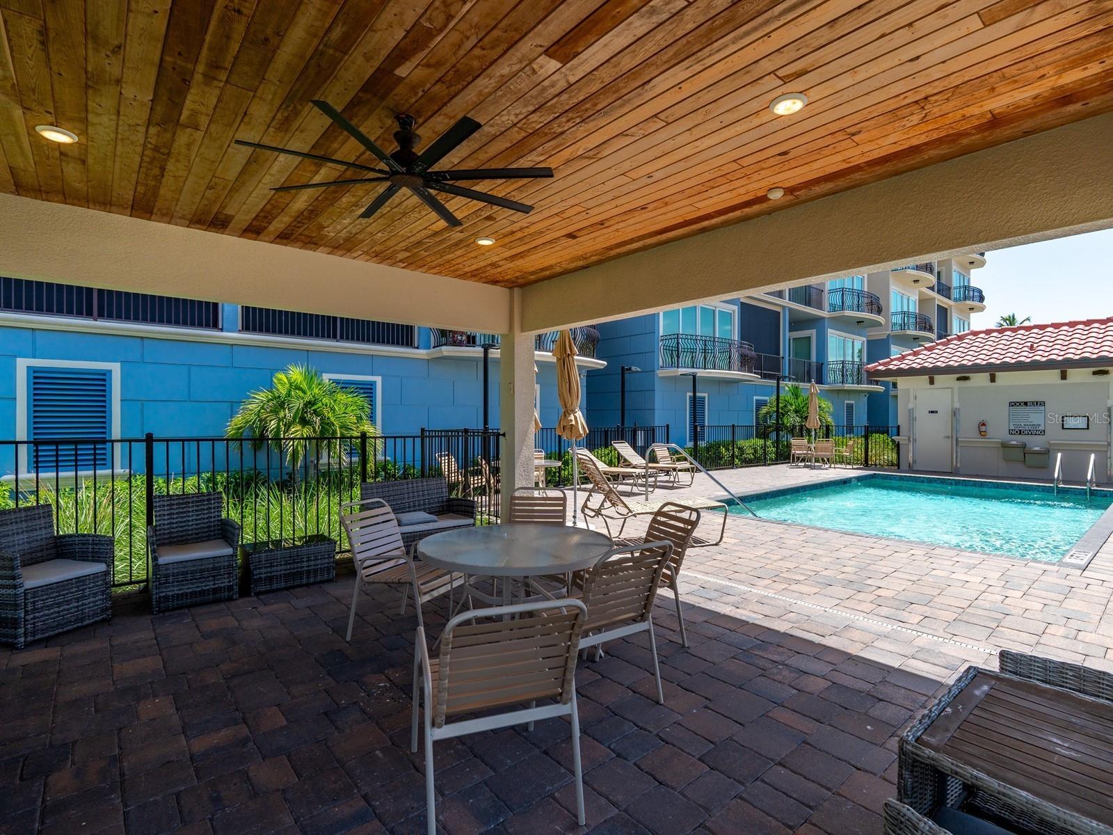 501 Tamiami Trail N 201