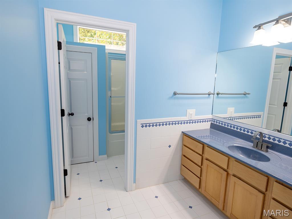171 Rolling Meadows