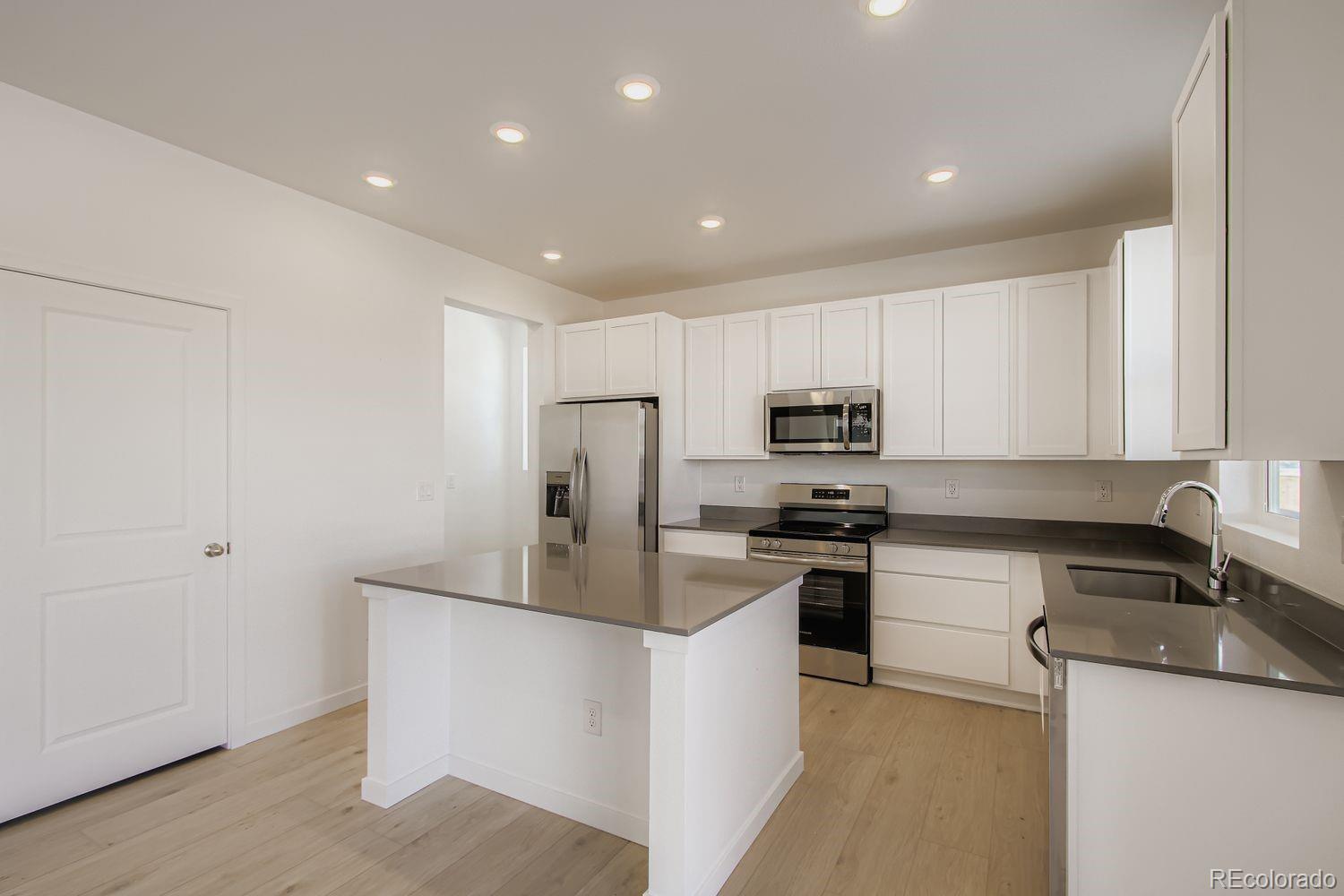 12767 W Geddes Drive