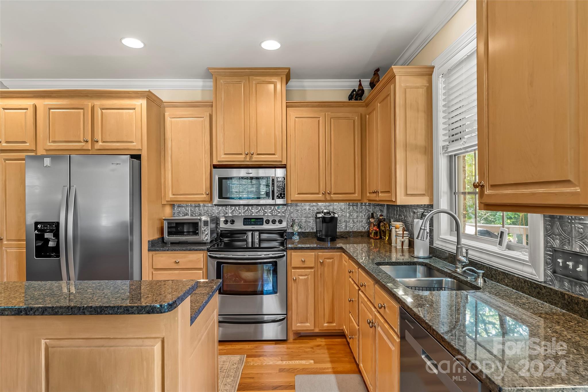 107 Crosscreek Drive