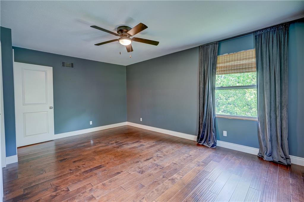 6830 NW Prairie View Road