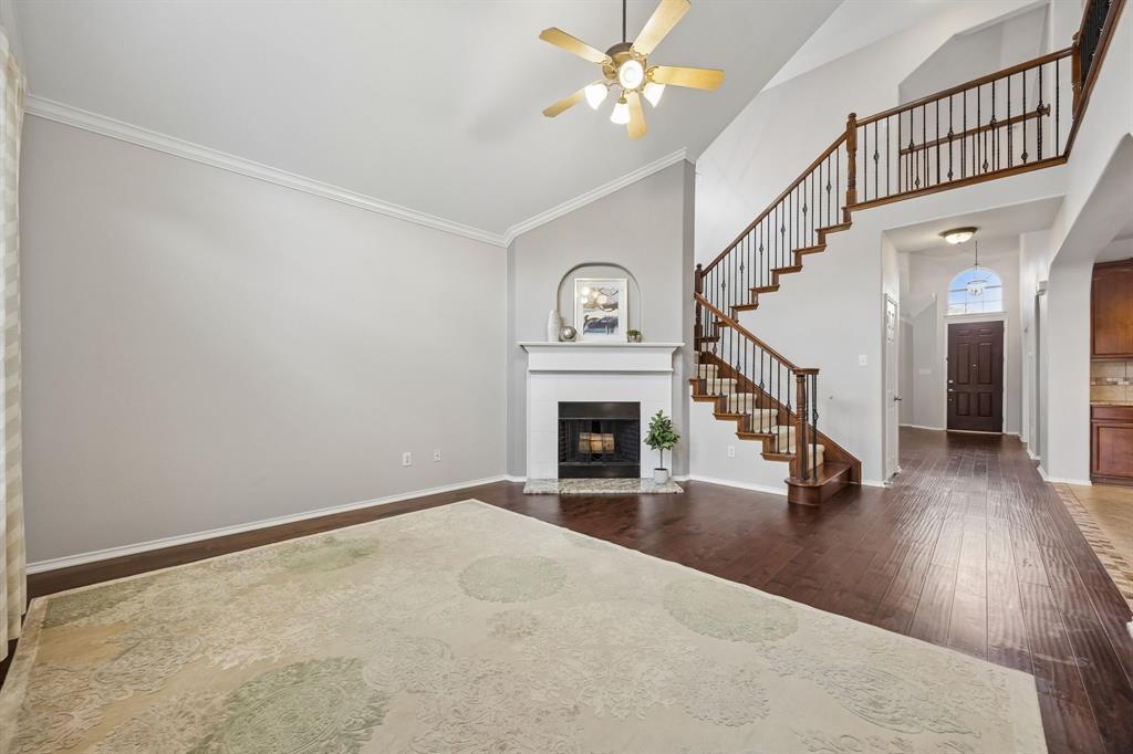 9004 Regal Oaks Drive