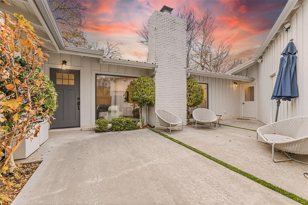 House fully remodeled and restored from the ground up. This modern bungalow remodel is amazing and nestled in the woods along a creek in the heart of Nichols Hills. This 3 bedroom, 2 bathroom home is ideal for anyone looking for clean, fresh and new in Nichols Hills. The perfect open floor plan lay out, with two living areas. All this in the heart of downtown Nichols Hills within walking distance of Nichols Hills Plaza, Grand Boulevard Park, Classen Curve, Whole Foods, Trader Joe's, etc.