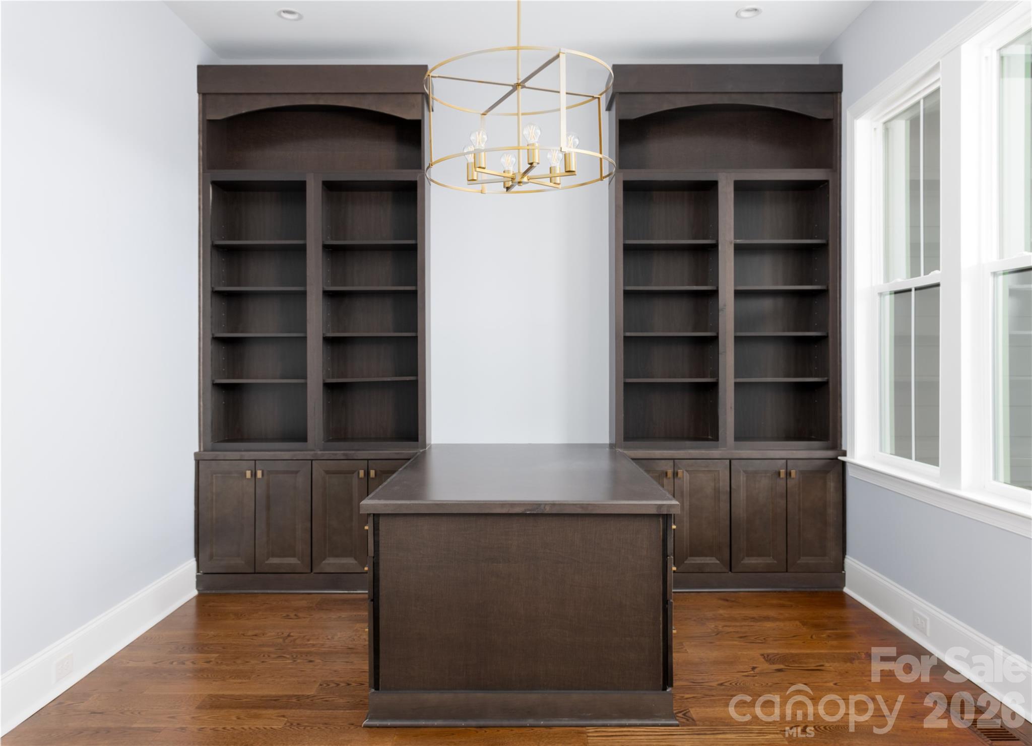 3874 Hickory Highway