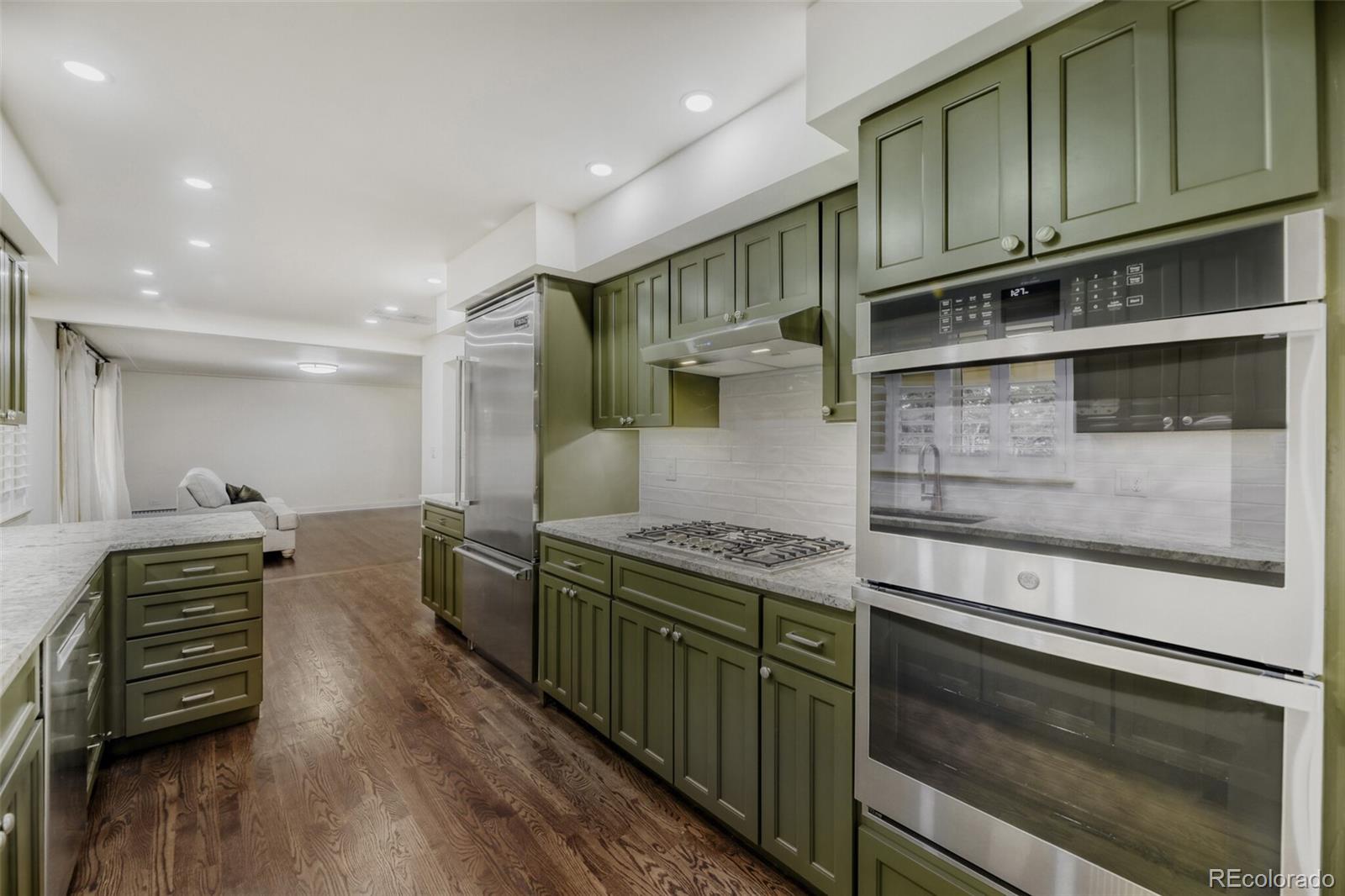 3843 S Elm Street