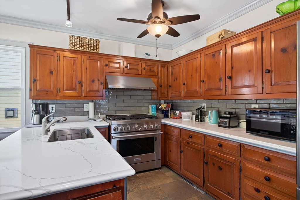 16366 Courthouse Rd A