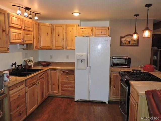 2137 Riccardo Lane