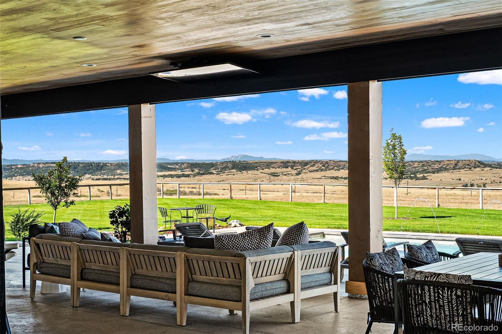 7497 Fox Creek Trail