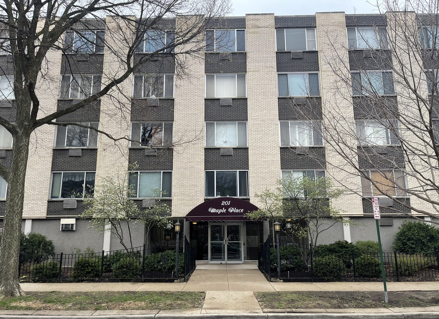 Delightfully spacious and updated 3-bedroom condo on a high floor with bright south and west exposures and open views. Separate entry with a large closet, generous room sizes, excellent closet space throughout, and additional storage. Two assigned parking spaces (#3 and #4). The building features an elevator, an exercise room, laundry, and extra storage.    Ideally located just two blocks from downtown Oak Park, offering immediate access to shopping, restaurants, "The Lake" movie theater, and both the Green Line and Metra trains.