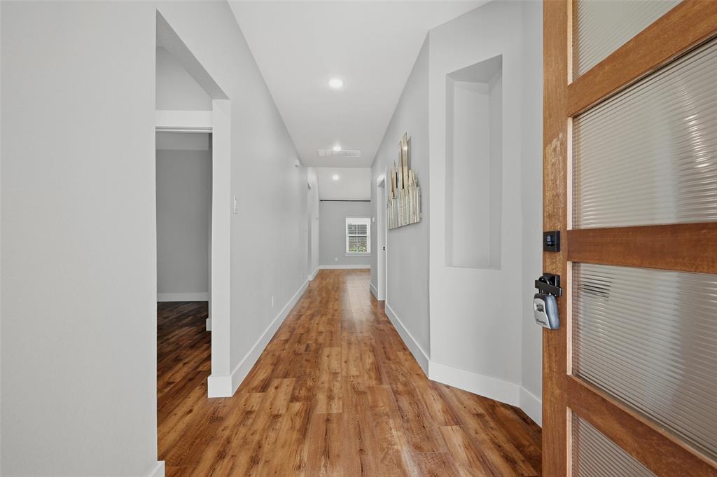 4919 Dry Creek