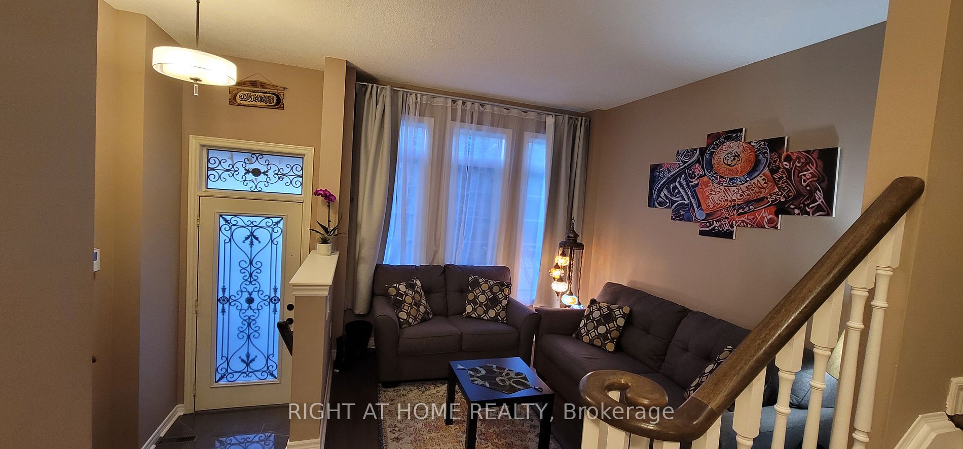 5570 Waterwind Cres