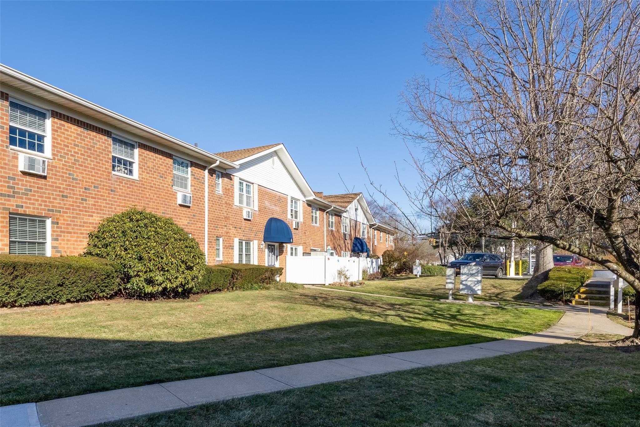 460 Old Town Road 4H