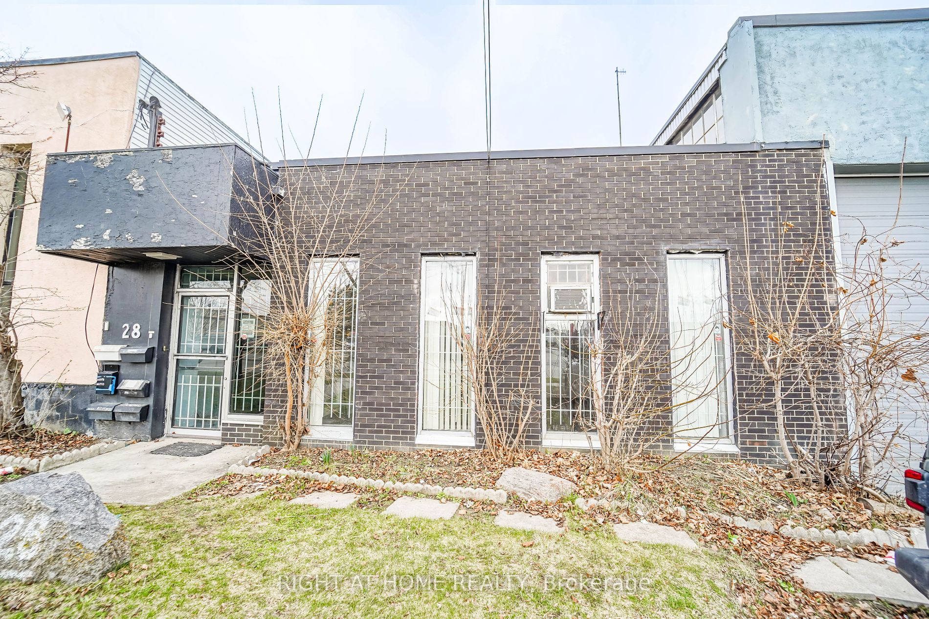 26-30 Six Point Rd Ofc (B)