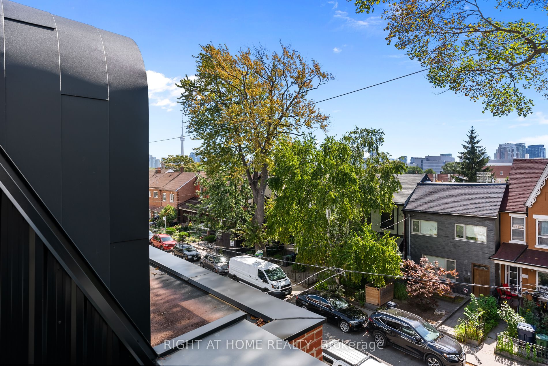 44 Foxley St