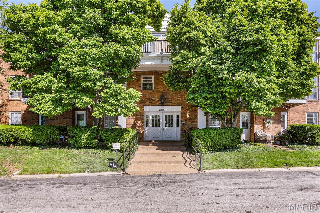 10381 Oxford Hill Drive 6