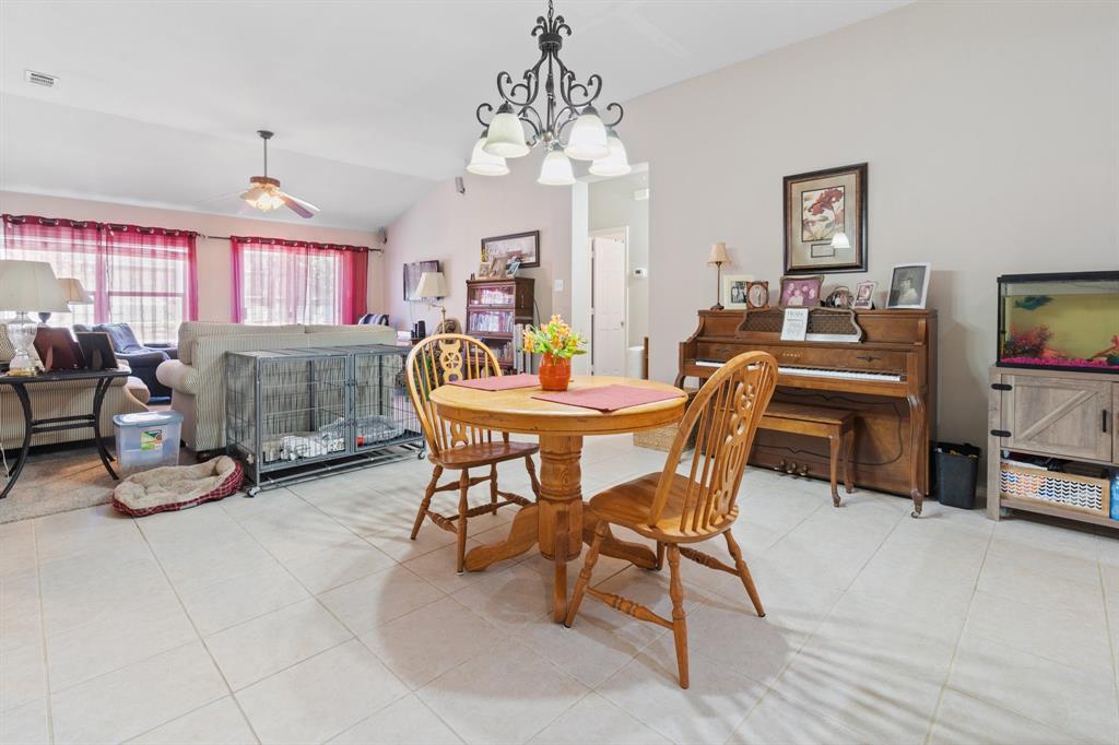 6804 Red Rock Trail