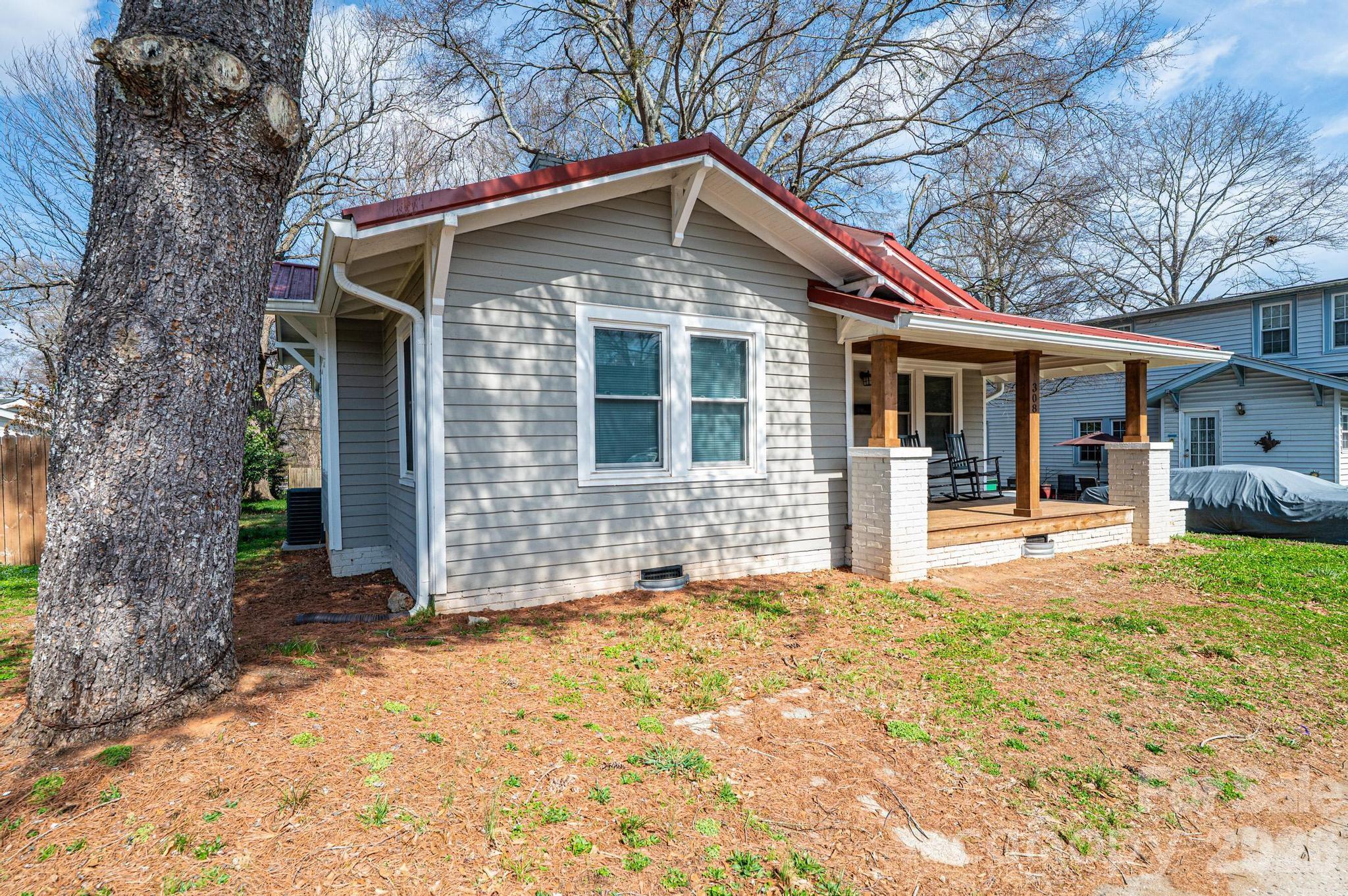 308 W Sycamore Street