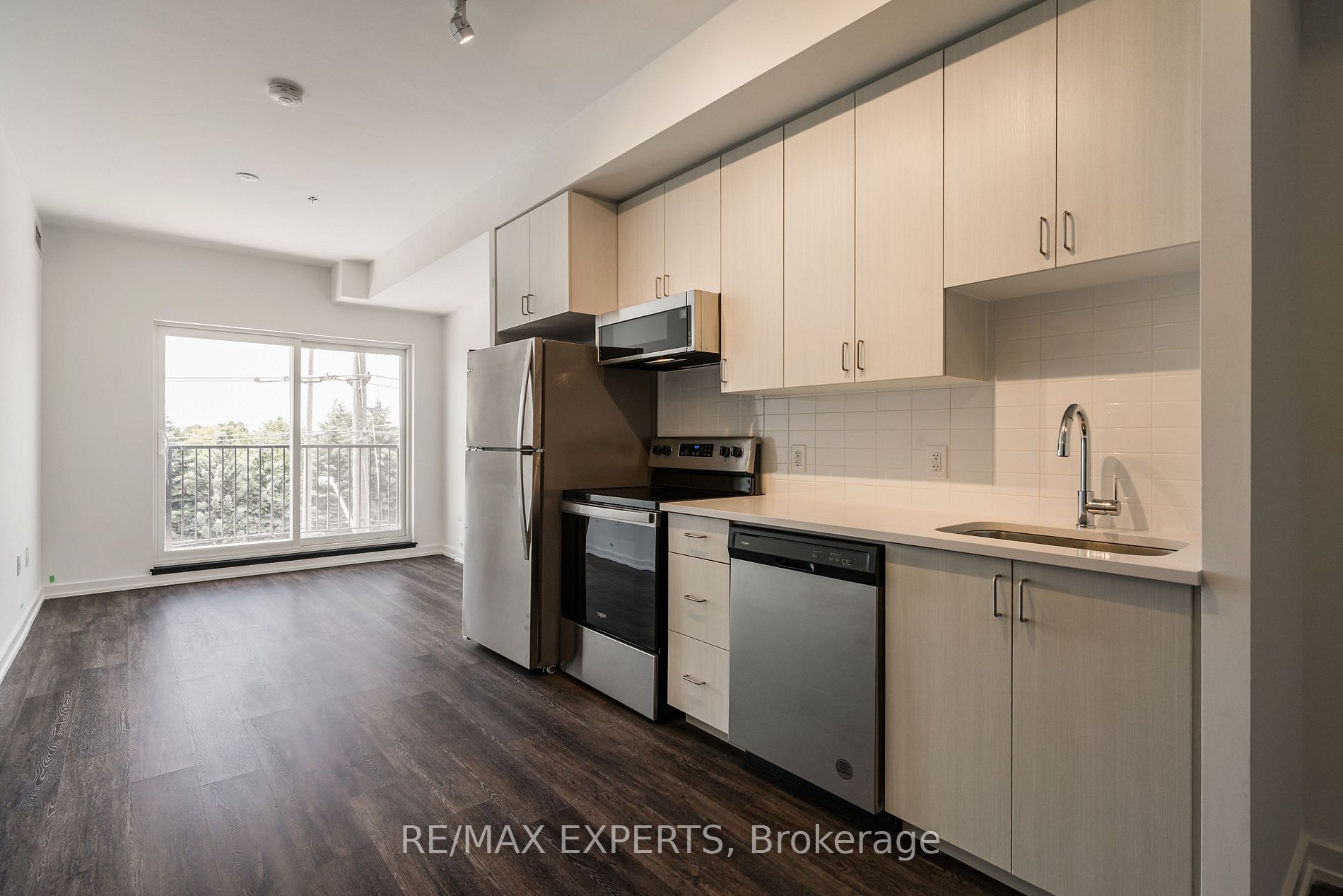 430 Essa Rd 314