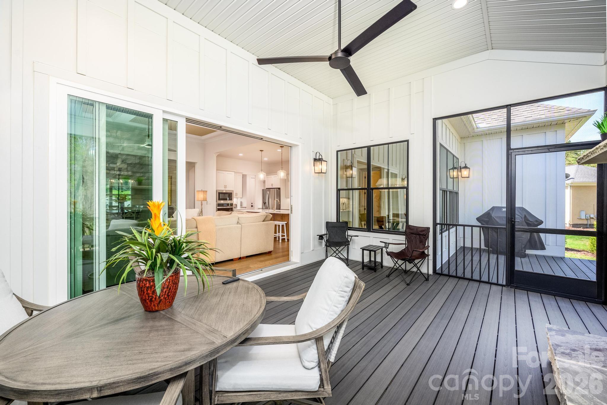 2411 Callaghan Court