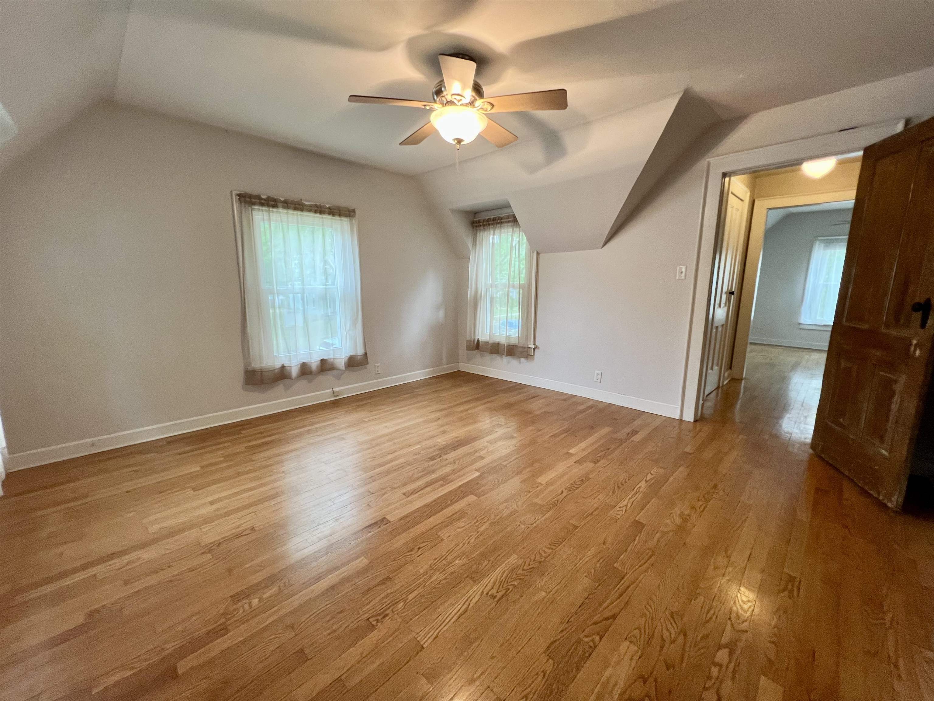 1103 Mansfield