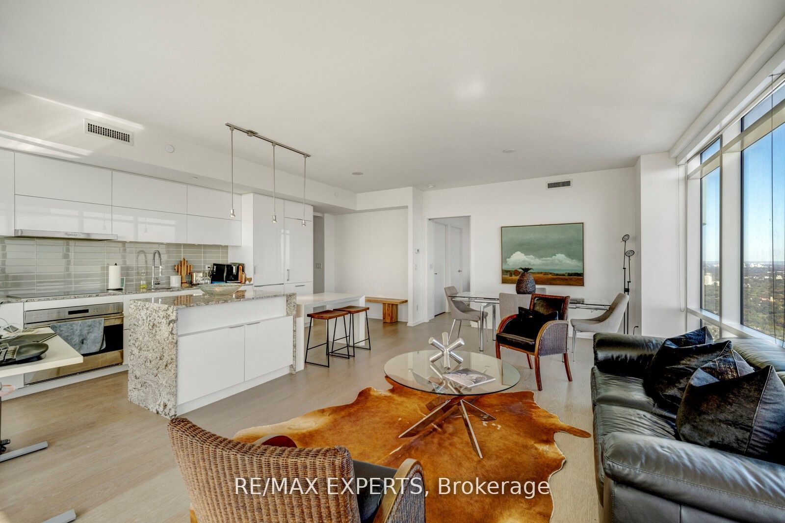 1 Bloor St 7003