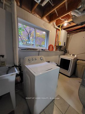 31 Forest Dale Dr Lower L