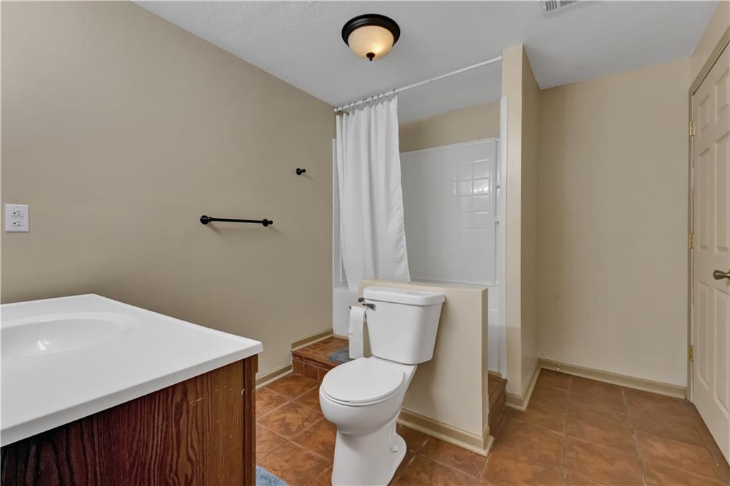 5208 Stoneridge Drive