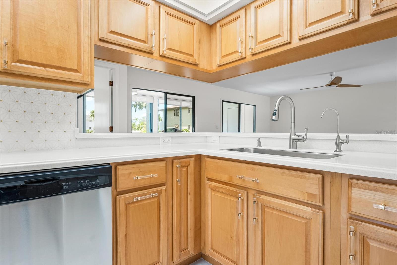 4255 Gulf Drive 116