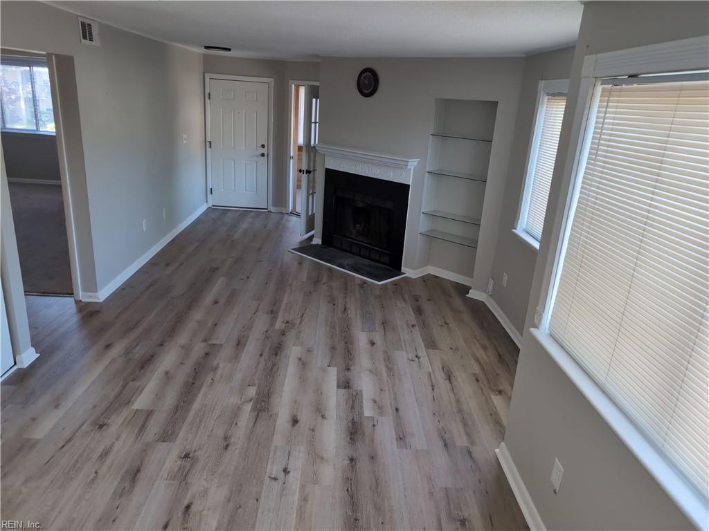 526 Glenn Regis Way