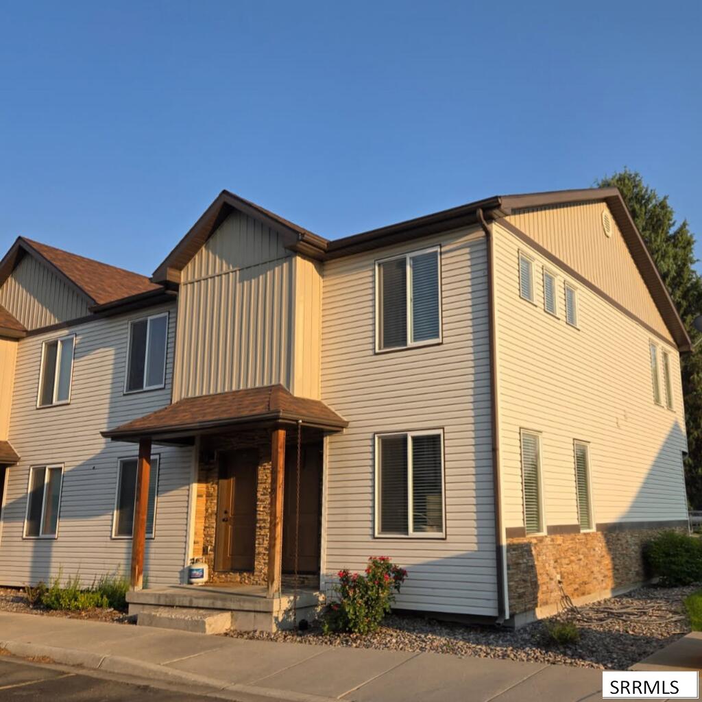 446 W 6th S#609 