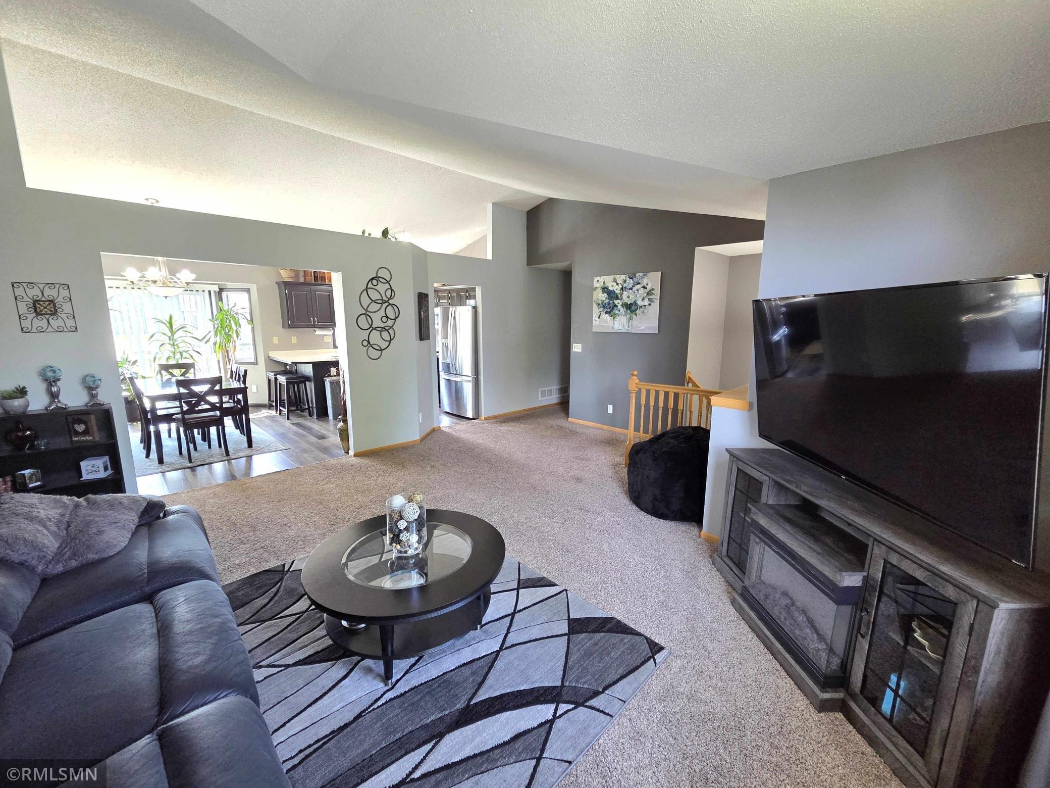 707 4th Avenue SW