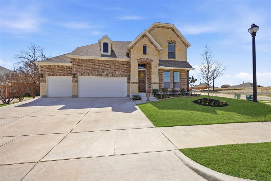 2708 W Cascade Drive