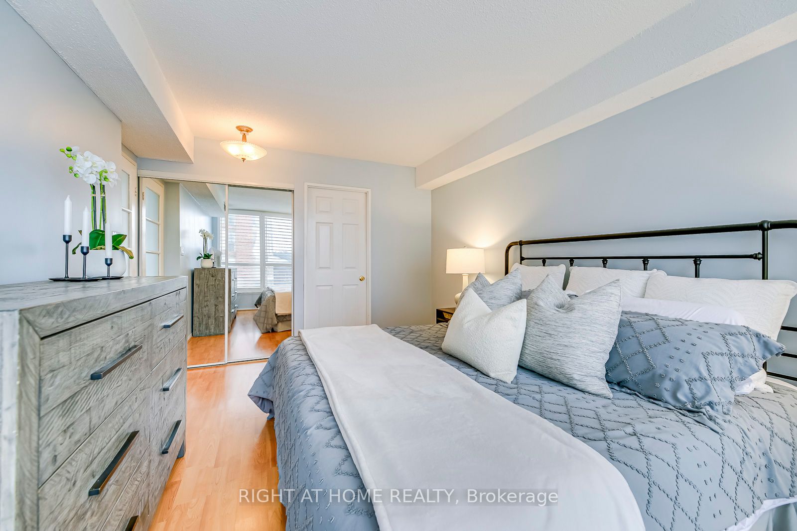 20 Southport St 318