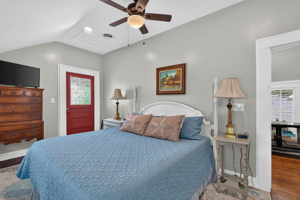 511 Tazewell Ave 373