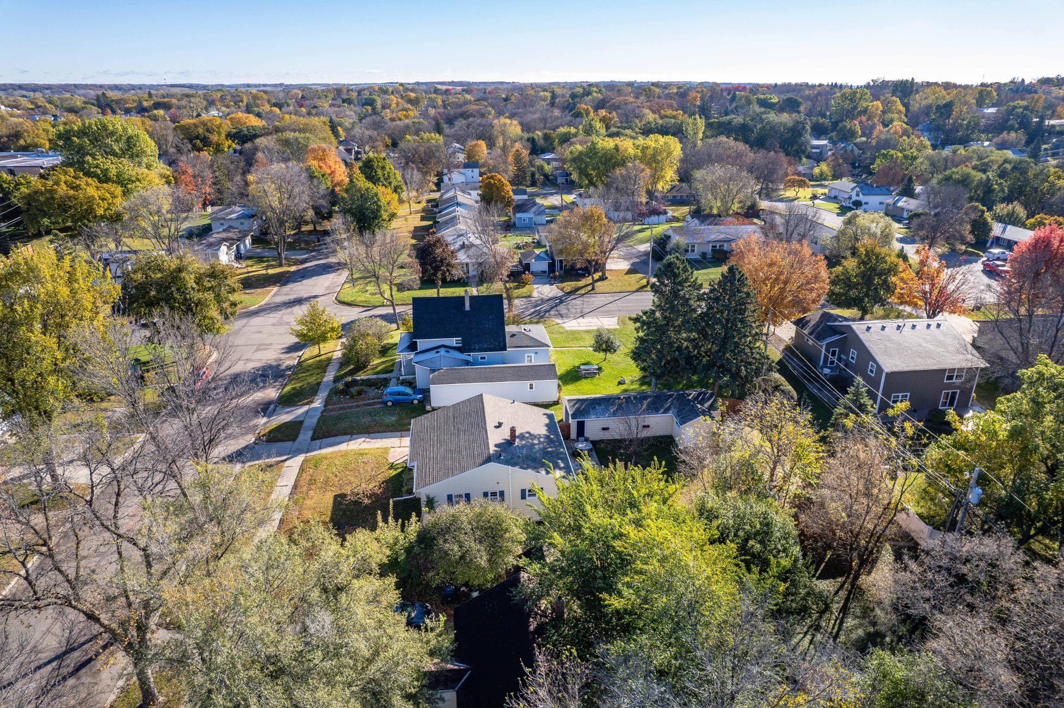 509 W Douglas Avenue