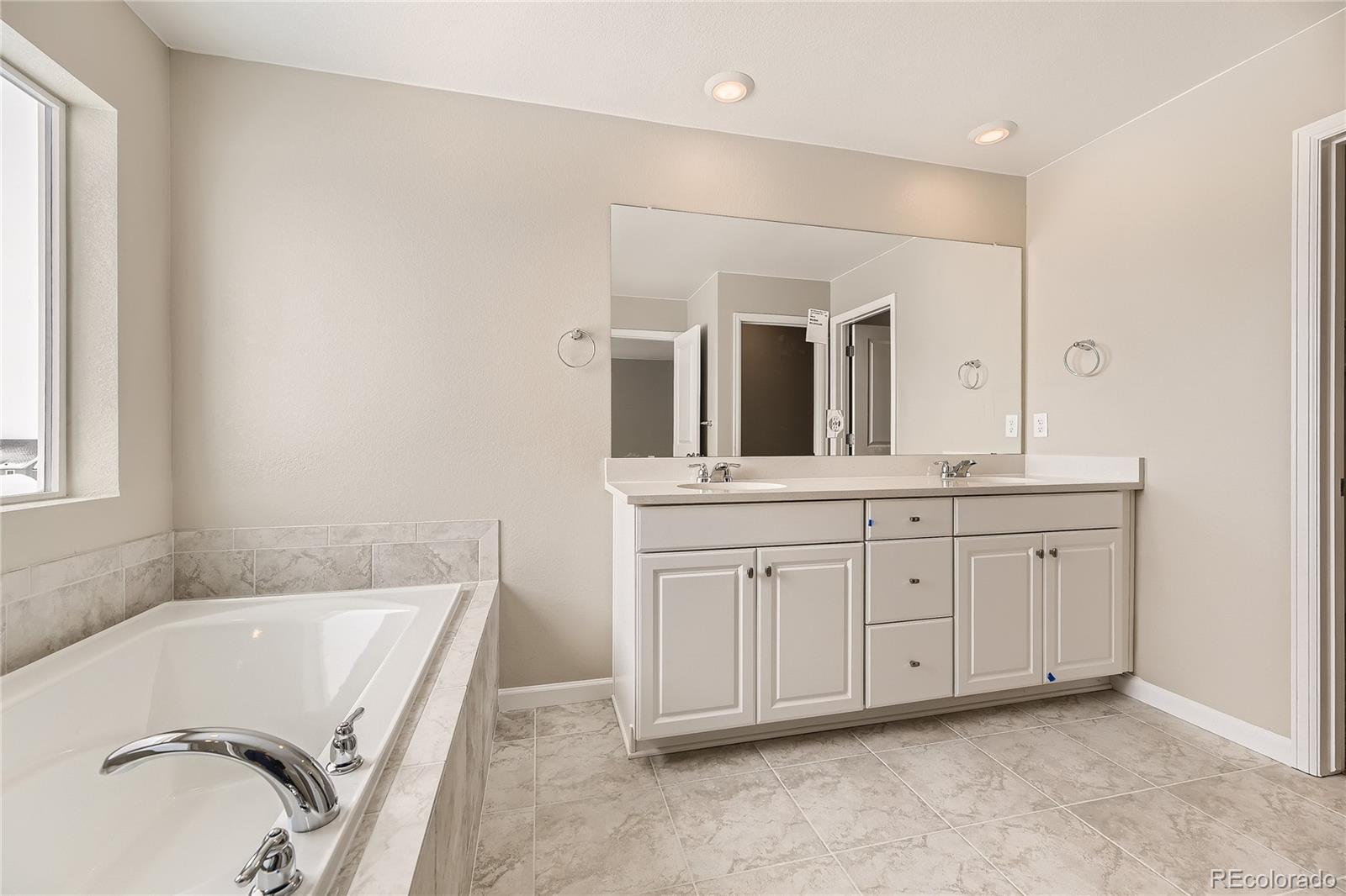 3270 N Denali Street