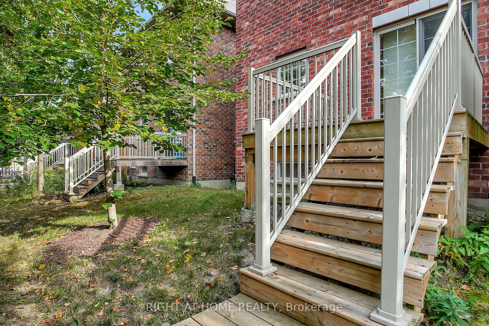 86 Robert Peel Rd