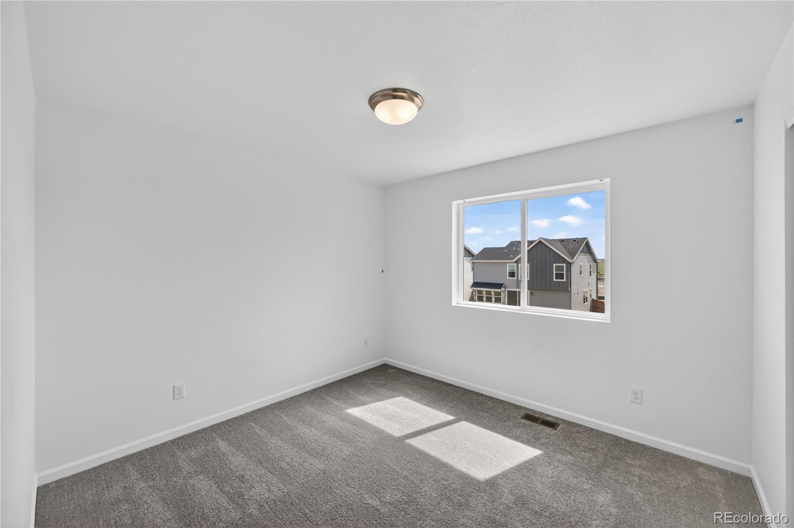 28430 E 4th Place