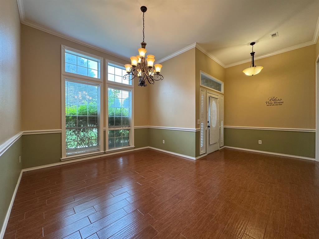 2865 Oak Creek Drive