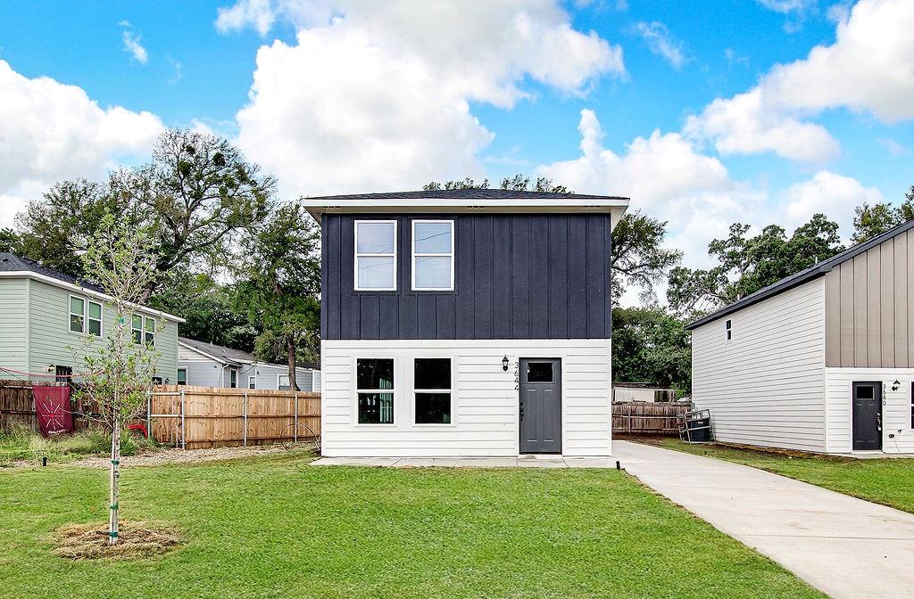 NEW CONSTRUCTION! BUILDER OFFERING $5K CONCESSIONS TO BUYER! This brand-new three bed, two and a half bath home delivers the lifestyle you’ve been looking for. Perfectly situated between Fort Worth and Arlington, with quick access to outdoor recreation and city conveniences, the location can’t be beat. With a modern open-concept design, the kitchen flows seamlessly into the dining and living areas, creating a warm and inviting space for both daily life and entertaining. Large windows fill the home with natural light, while sleek finishes and energy-efficient features add both style and comfort. The private primary suite includes a walk-in closet and en-suite bath, while additional bedrooms provide flexibility for family, guests, or a home office. Outside, the backyard is ready for relaxing evenings, weekend barbecues, or playtime. Combining convenience, comfort, and location, this Valley floorplan is ready to welcome its first homeowners!